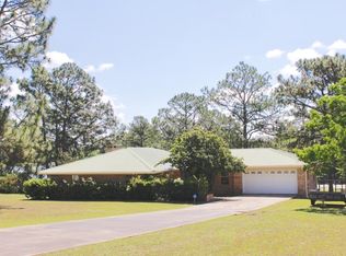 991 Pinewood Dr, Defuniak Springs, FL 32433