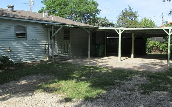 CARPORT