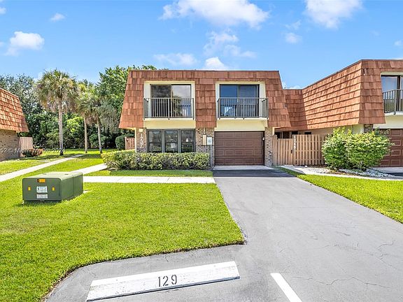 3rd image of 1737 Coral Ave #1737