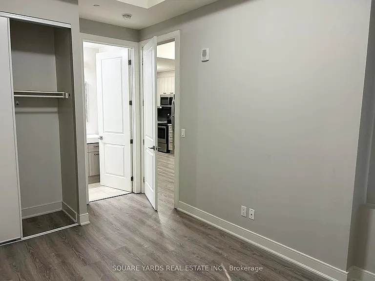 150 Main St W #313 — Photo 12