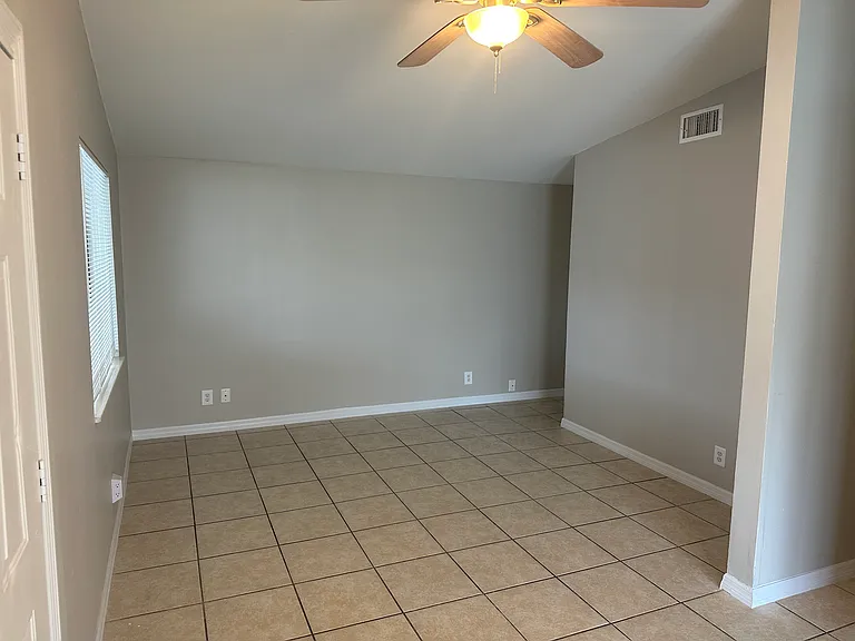 624 Lemon Ave #A — Photo 9