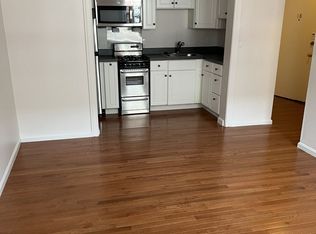 49-50 Burbank St #3A, Boston, MA 02115