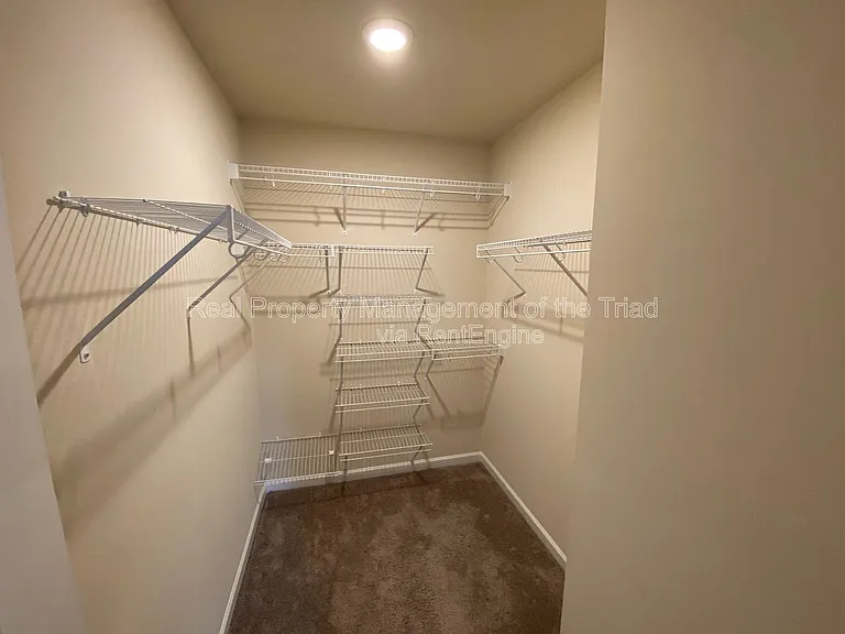 3907 Copperfield Ct — Photo 15