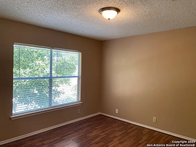 3643 Cameron Spgs — Photo 19