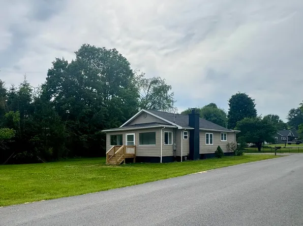 1703 Webster Rd, Summersville, WV 26651