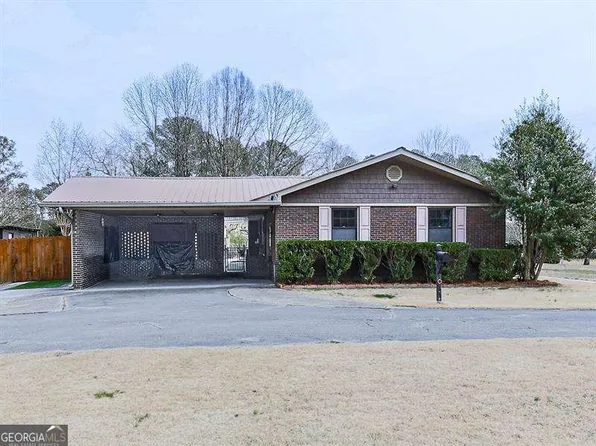 257 Iracille Ln NE, Calhoun, GA 30701