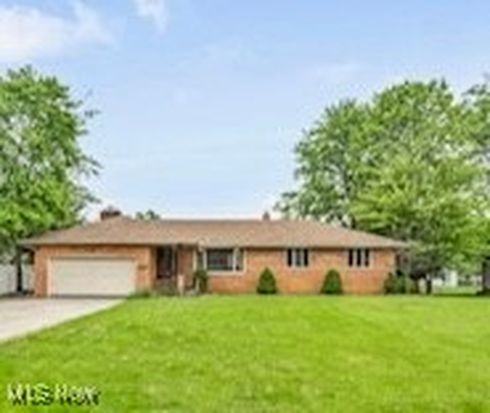 10141 Lynn Dr, North Royalton, OH 44133