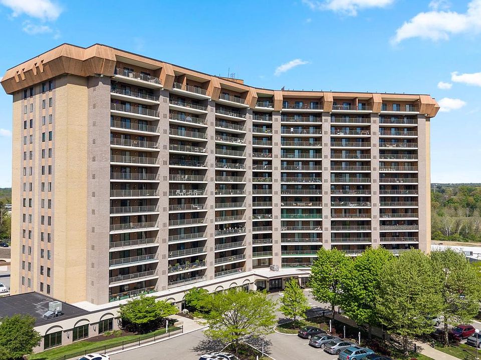 1st image of 20933 Valley Forge Cir #933