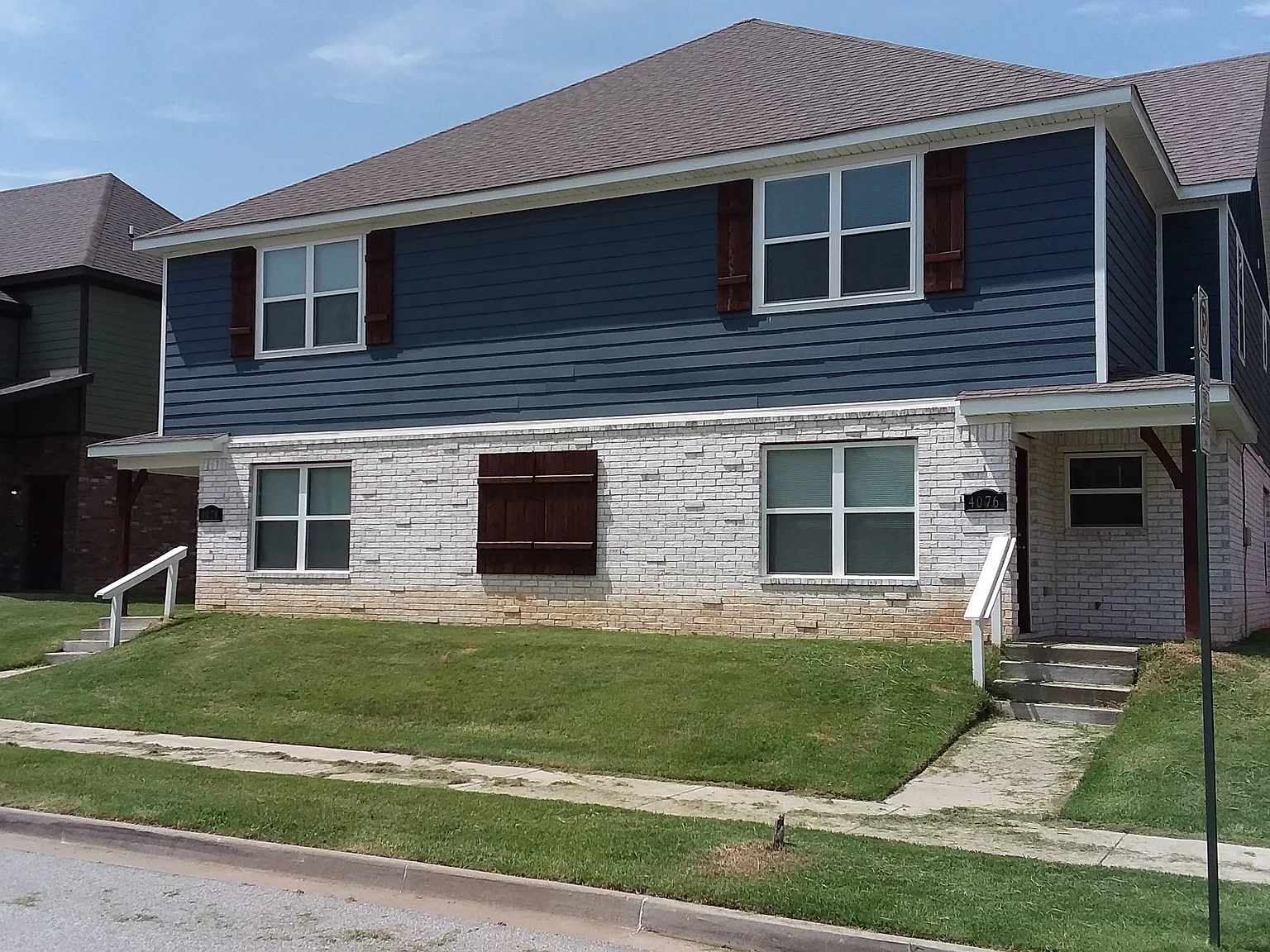 3 bed, 3.5 bath, 1703 sqft, $850 — Photo 1