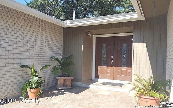 2nd image of 1331 Tideland St