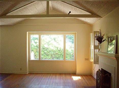 3rd image of 744 S Griffith Park Dr