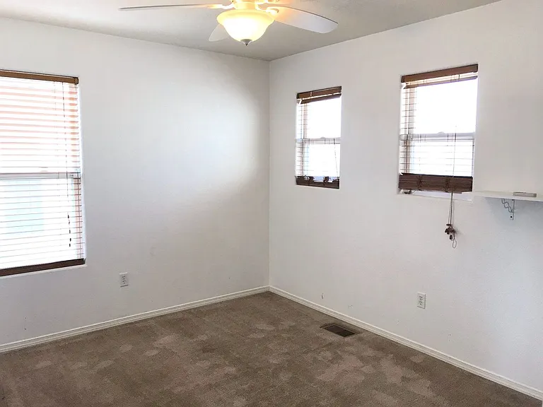 3612 Clear Creek Rd NE — Photo 23