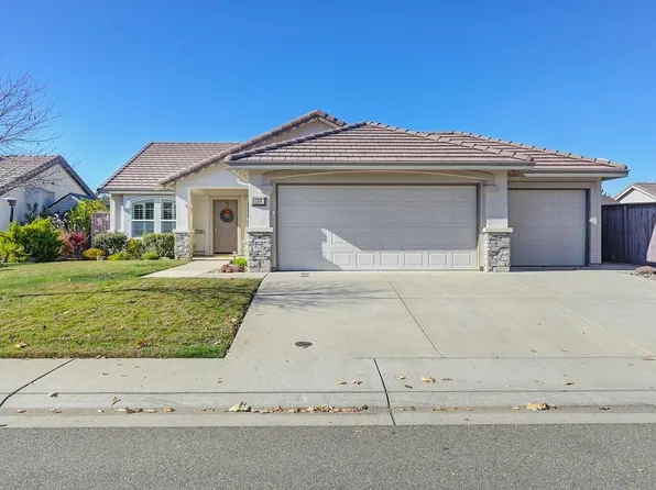 569 Castle Oaks Dr, Ione, CA 95640
