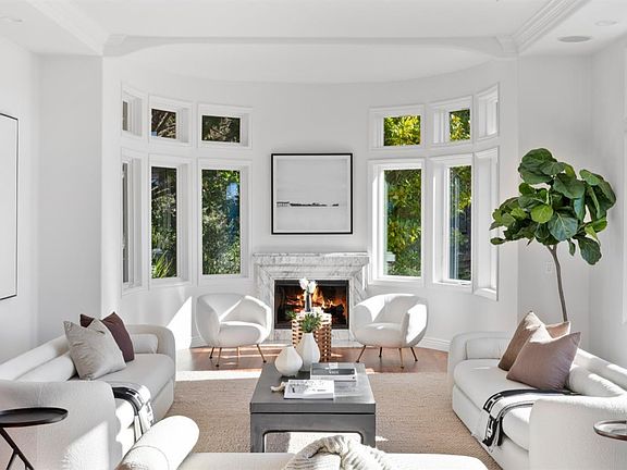 3rd image of 32 Eagle Rock Road