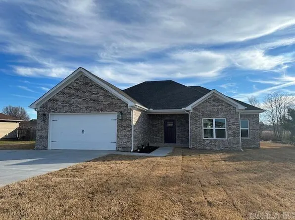 1285 Navajo Trl, Lonoke, AR 72086