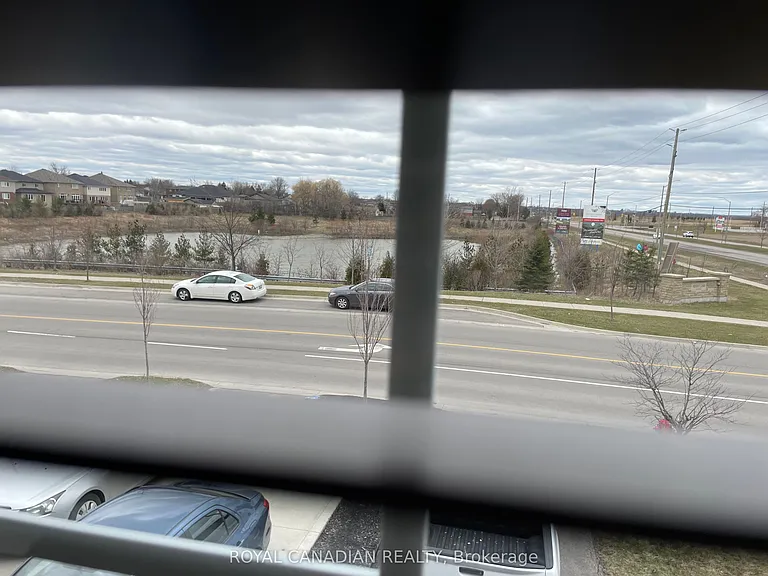 5 Trafalgar Dr — Photo 12
