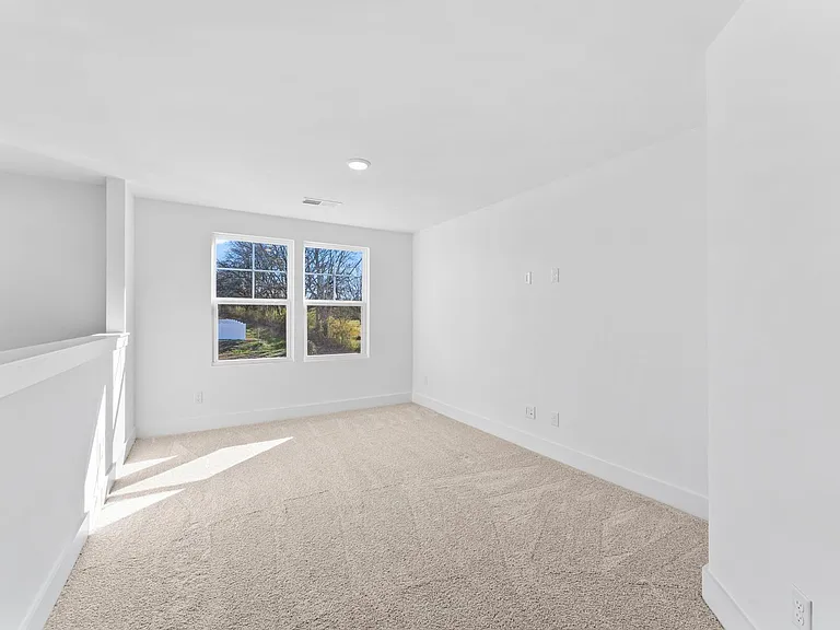 141 Rose Hannah Dr — Photo 18