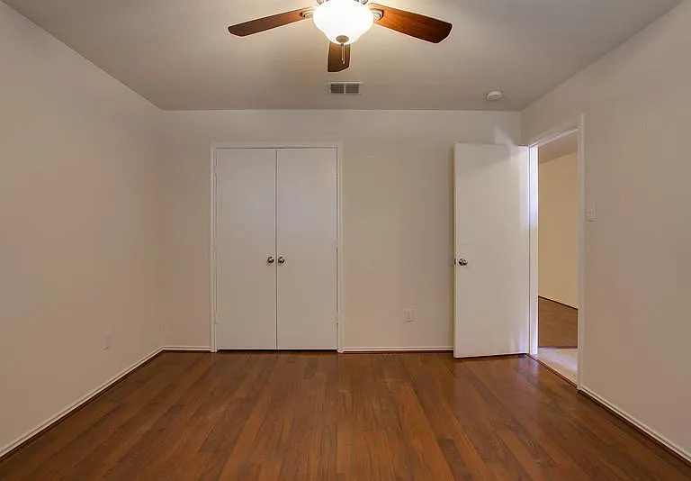 4541 Martingale View Ln — Photo 18