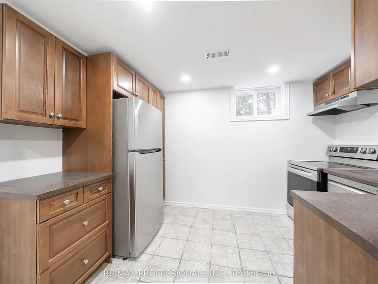 635 Peele Blvd — Photo 6