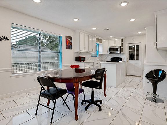3rd image of 4108 Sunday Hill Dr