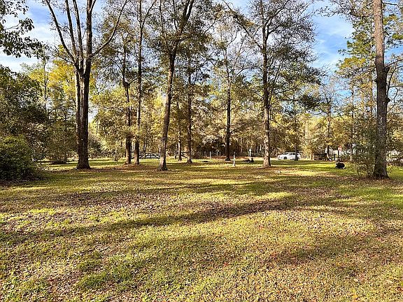4th image of 7 Autumn Woods Way