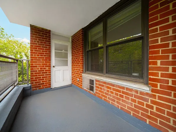 1200 E 53rd St APT 4E