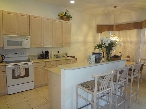 3rd image of 11549 Cherrybrook Ln