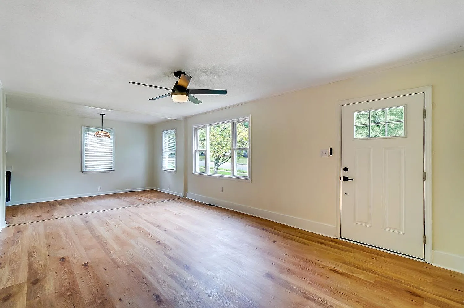 865 McNair St — Photo 3