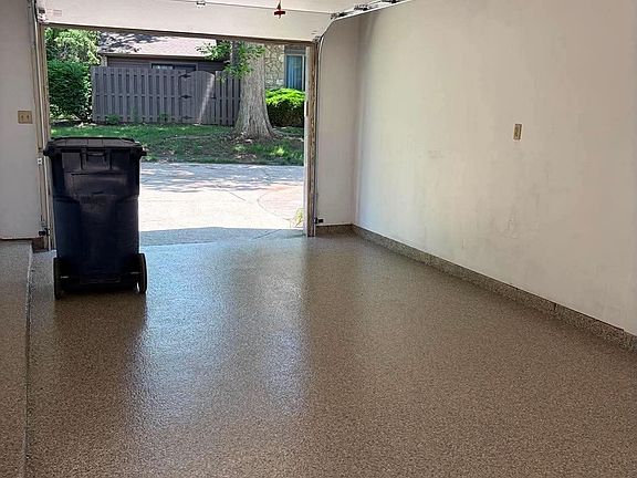 3rd image of 507 Conner Creek Dr