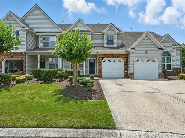 966 Hunley Dr, Virginia Beach, VA 23462