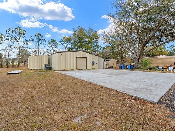 4th image of 1035 W Wheeler Rd