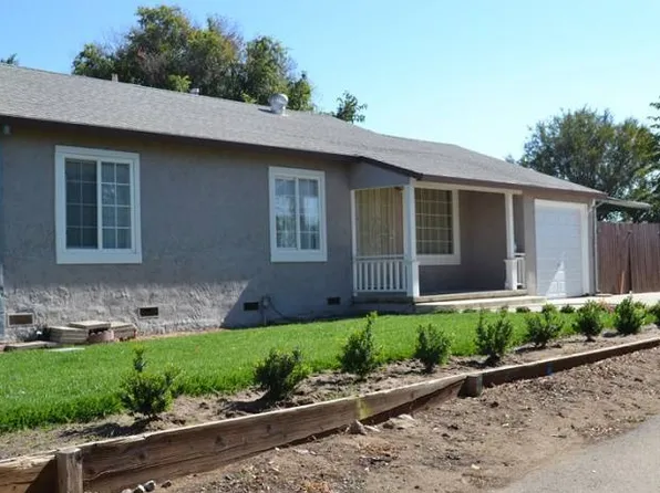 16 Almond Ln, Oakley, CA 94561