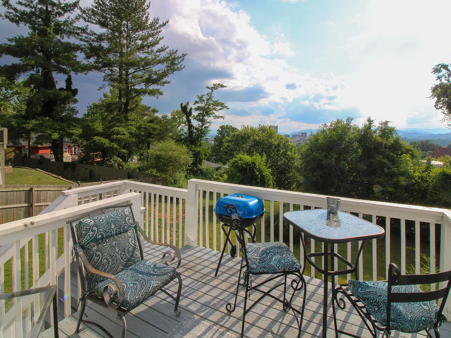 2 bed, 744 sqft, $2,500 — Photo 4