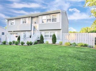 1413 Van Buren Ave, Brick, NJ 08724