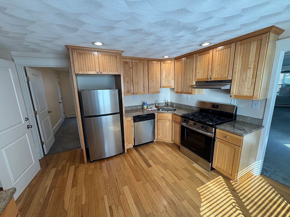 1st image of 50 Walnut St #1