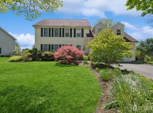 11 Rutledge Ct, Plainsboro, NJ 08536