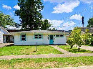 1020 Aquavit St, Gretna, LA 70053