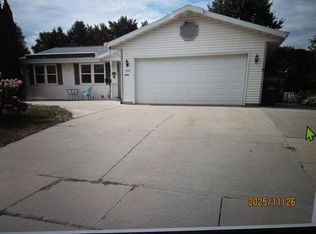 1404 Oak St, Watertown, WI 53098