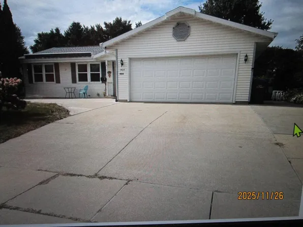 1404 Oak STREET, Watertown, WI 53098