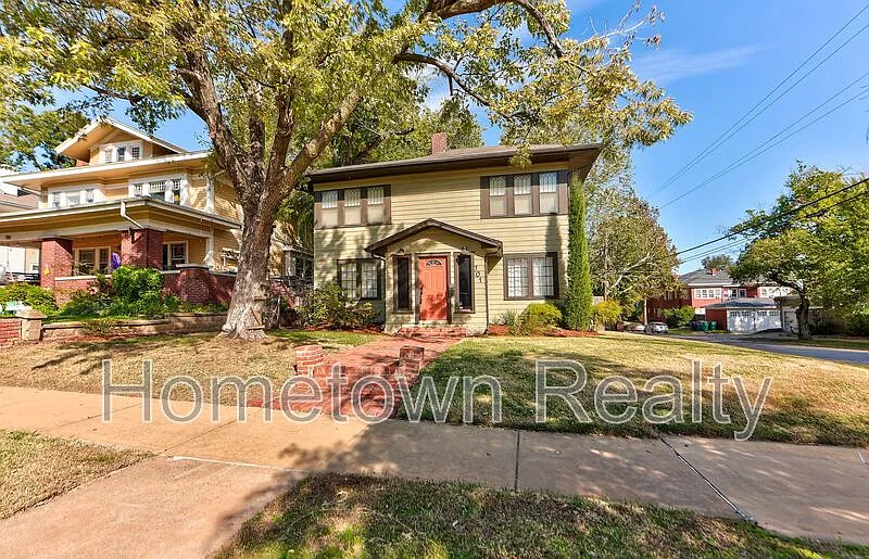 3 bed, 3.0 bath, 2151 sqft, $3,395 — Photo 2
