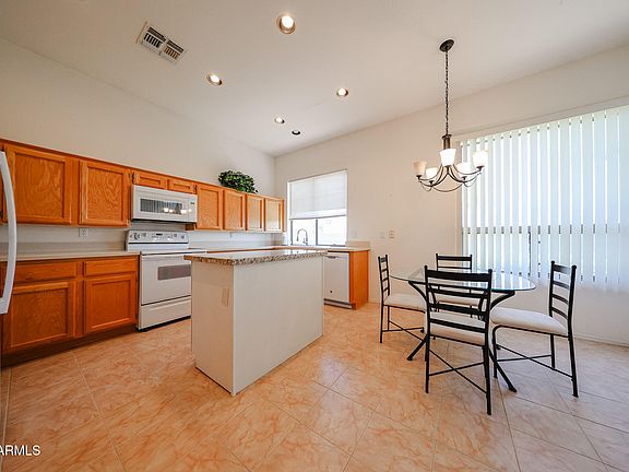 3rd image of 23822 S SERENITY Way