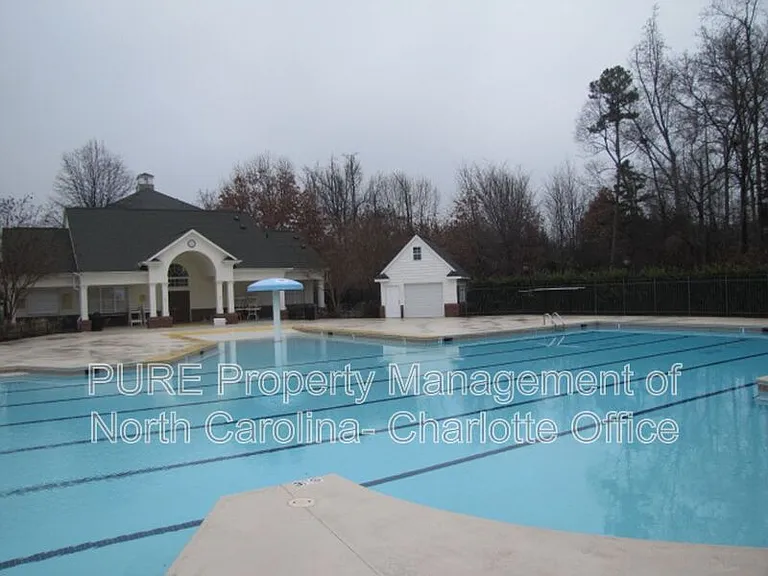 17811 Delmas Dr — Photo 34