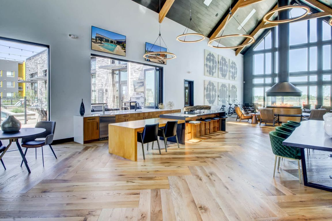 Lobby and Resident Lounge