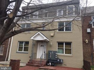 1626 R St SE, Washington, DC 20020