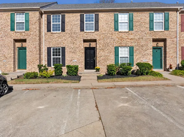 351 Furlong View Ct, Lexington, KY 40511