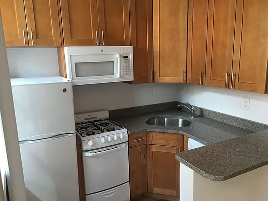 Rented by Next Step Realty New York LLC | media 15