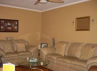 4627 White Plains Rd, Bronx, NY 10470