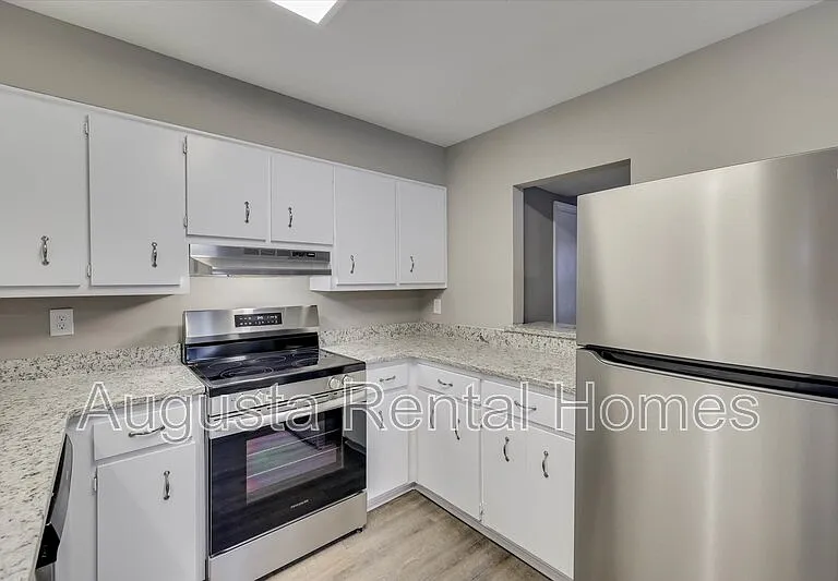 306 W Buena Vista Ave — Photo 9