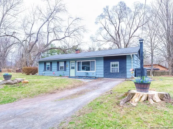 21 Overlook Drive, Woodstock, NY 12498