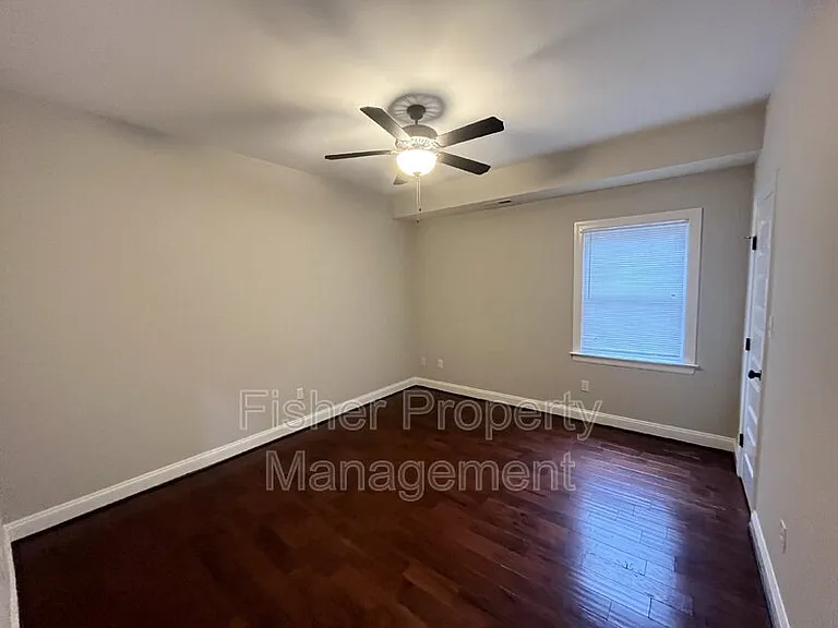 1411 Porter St #B — Photo 7